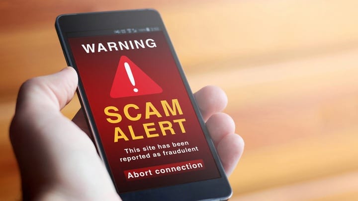 Ciri-Ciri HP yang Sudah Diretas